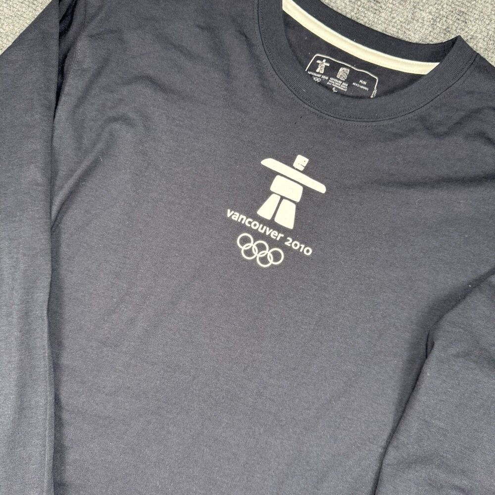 NWT Vancouver 2010 Winter Olympic Games Long Sleeve Shirt - Medium